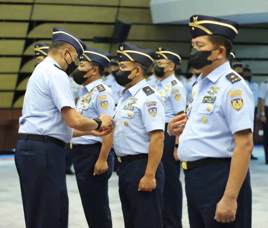 Rotasi Jabatan Tinggi TNI: Rano Maxim Pimpin Akmil, Donald Kasenda Nakhodai AAU