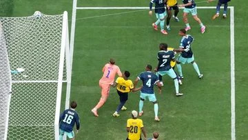 Ekuador Vs Jerman: Bencana Jerman, La Tri Lolos!