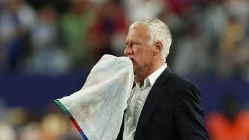 Ibunda Meninggal, Deschamps Absen di Laga Norwegia Vs Prancis: Duka Mendalam Melanda Timnas Prancis