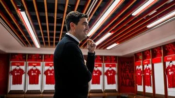 Iraola Gak Banyak Pikir Terima Tawaran Liverpool: Keputusan yang Tepat?