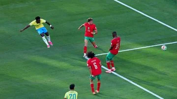 Kencangnya Tendangan Vinicius, Penyelamat Brasil di Pentas Internasional