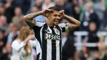 Newcastle Tolak Tawaran Arsenal untuk Guimaraes: Pertarungan Sengit di Bawah Ini!