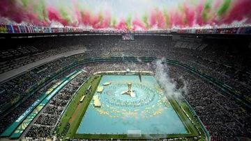 Stadion Azteca: Saksi Bisu Penahbisan Dua Legenda Sepakbola