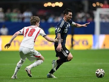 Anthony Gordon: Messi Lebih Bagus daripada yang Kubayangkan, Bintang Muda Newcastle Terpukau