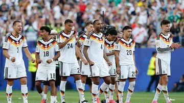Jerman Tidak Perlu Meniru Argentina: Menemukan Jati Diri di Lapangan