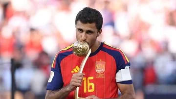 Madrid Bersiap Layangkan Tawaran ke Man City untuk Rodri, Apa yang Terjadi?