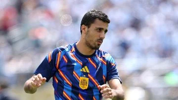 Man City Tolak Tawaran Barcelona untuk Rodri: Strategi Pep Guardiola untuk Pemeliharaan Pemain Kunci