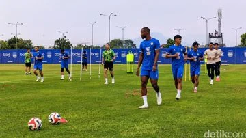 Persib Bandung Siap Tantang Dewata Challenge Series 2026 dengan Materi Latihan yang Tepat