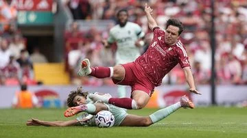 Skandal Cedera Chiesa: Iraola Ungkap Alasan Absennya di Liverpool