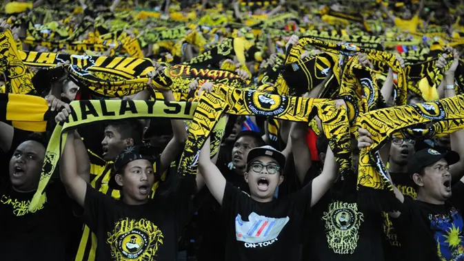 Suporter Malaysia Tertahan di GBK
