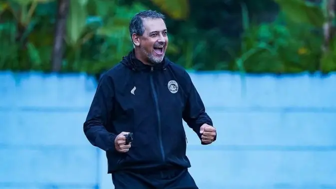 Arema Menggila Persik Siap Redam Taktik Baru
