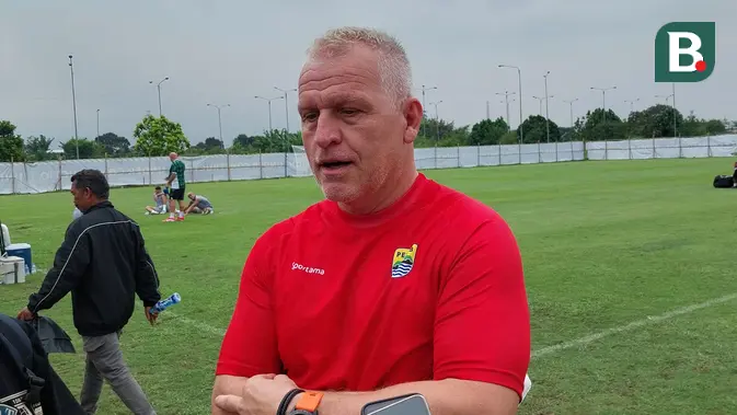 Misteri Kepergian Pelatih Kiper Persib