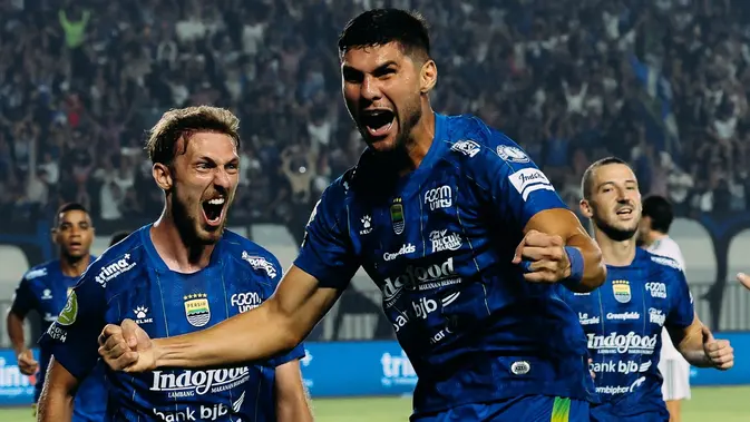 Persib Bidik Kemenangan di Jadwal Padat